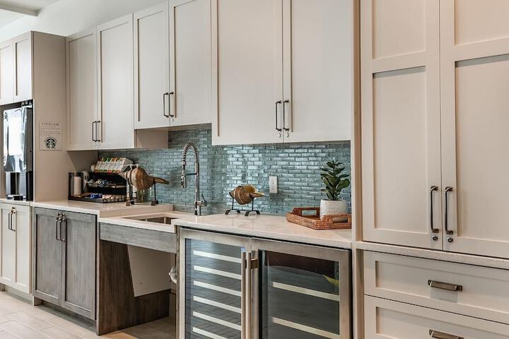 Landing Furnished Apartments near Lake Apopka