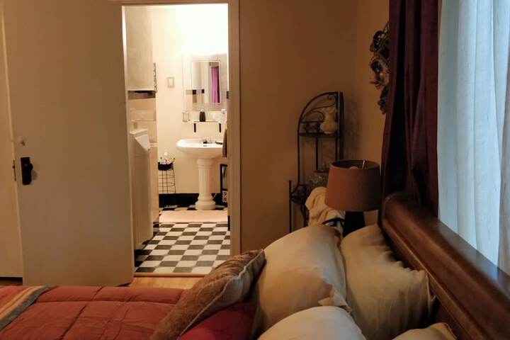 Room 11 of 47