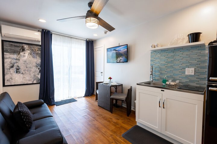 Room 43 of 78