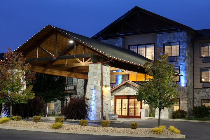 Hotel 6 of 43