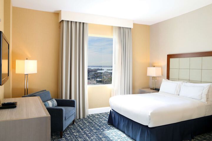Hilton Ocean City Oceanfront Suites