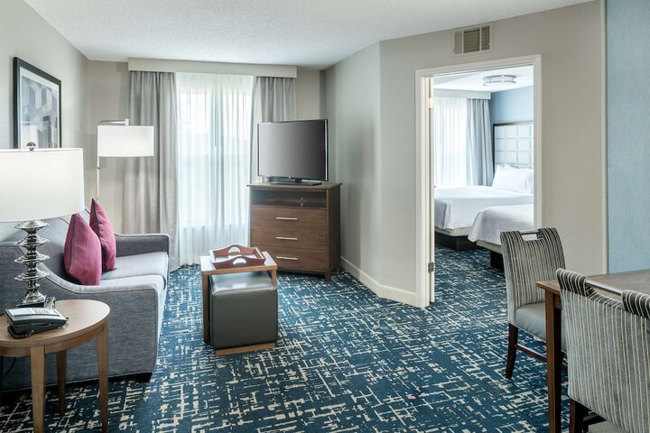 Room 32 of 40