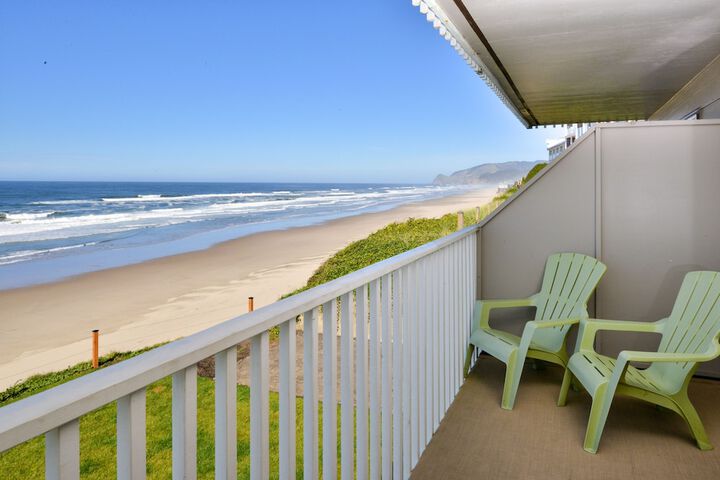 The Coho Oceanfront Lodge