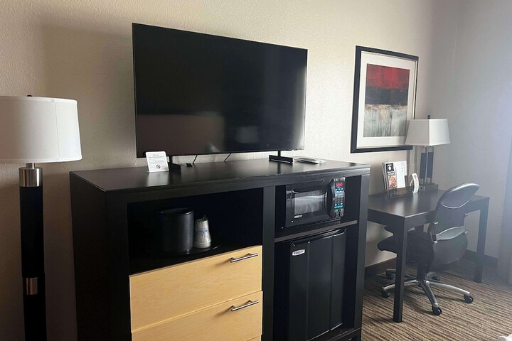 Room 15 of 50