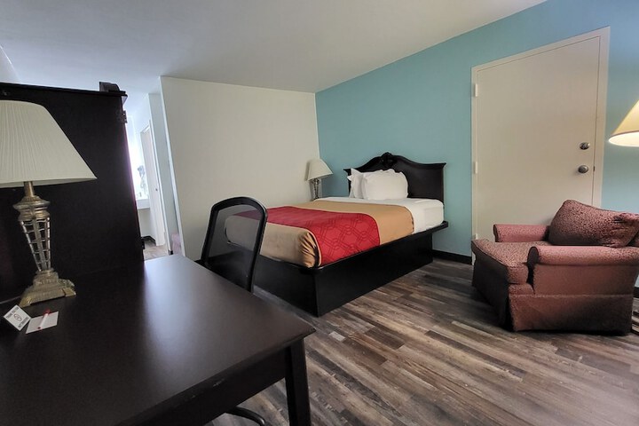 Room 7 of 19