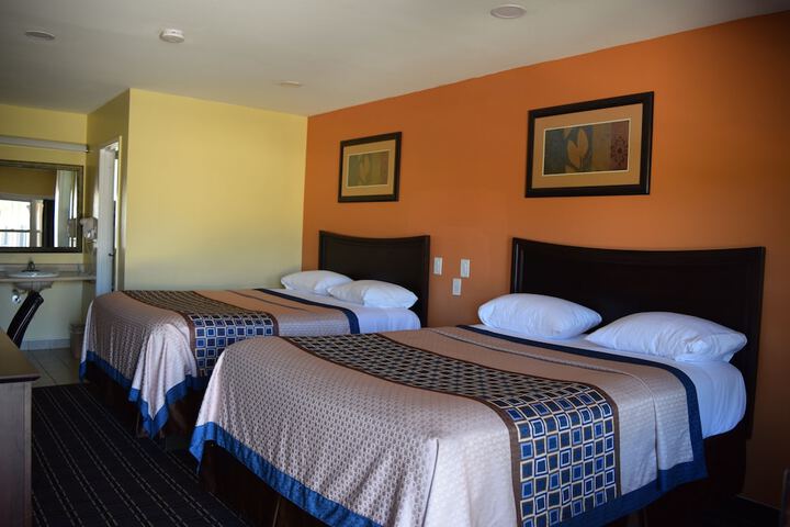 White Oaks Motel Pennsville / Carneys Point