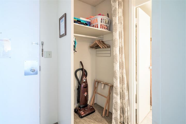 Room 52 of 206