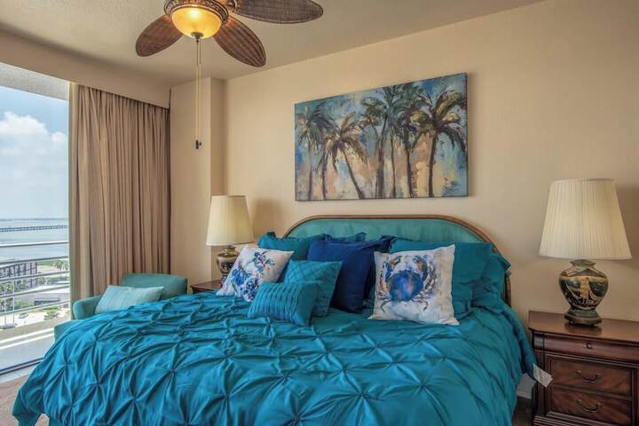 Room 105 of 231