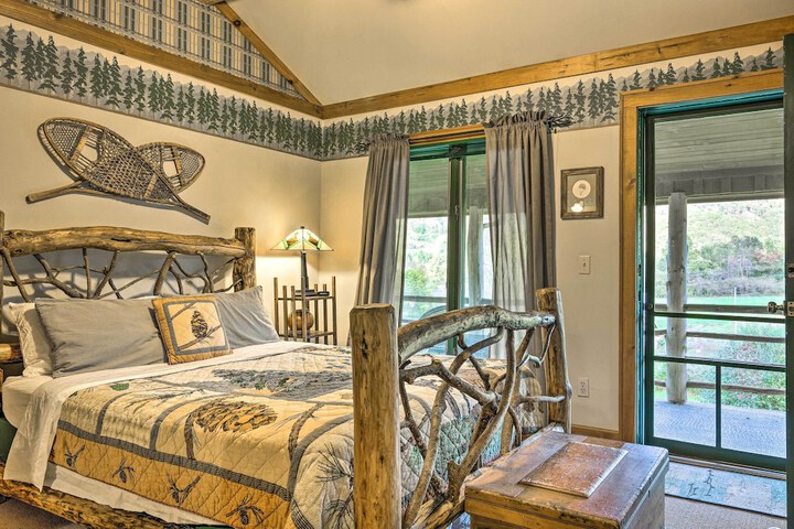 River Access + Mtn Views: Cullowhee Lodge!