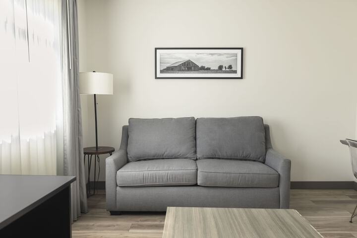 Room 7 of 26