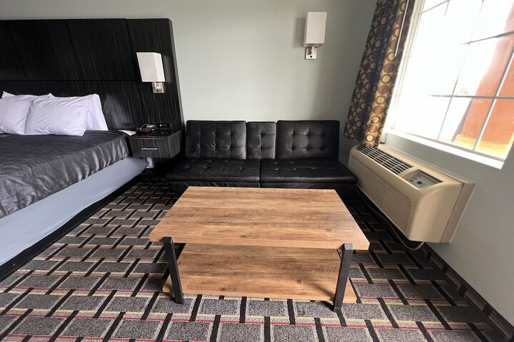 Room 16 of 41