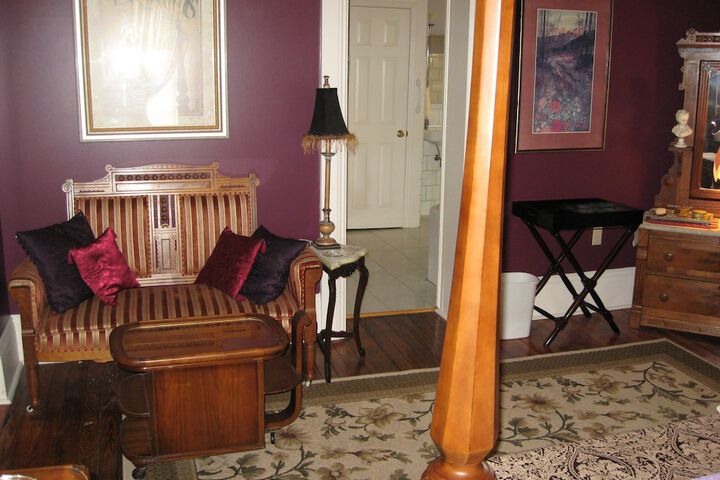 Room 52 of 112