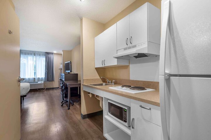 Room 12 of 36