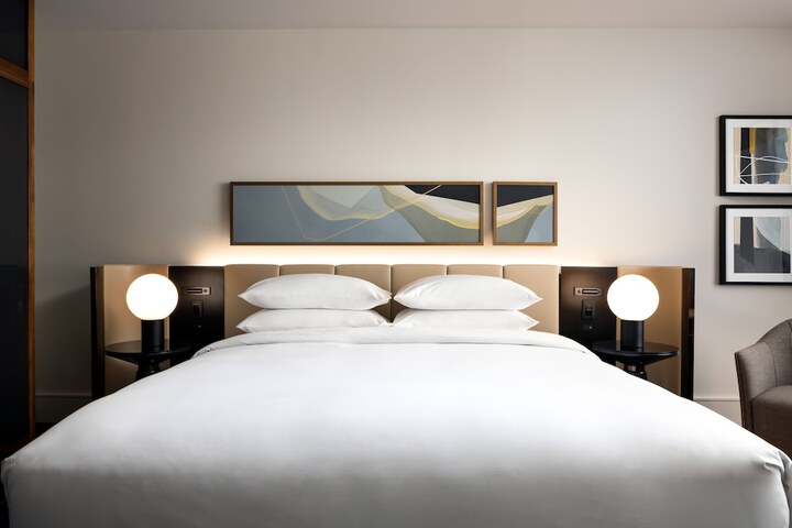 Room 46 of 88