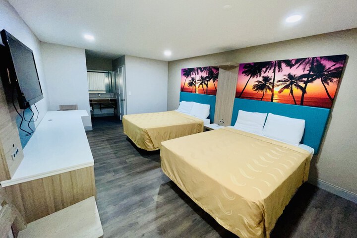 Room 6 of 20