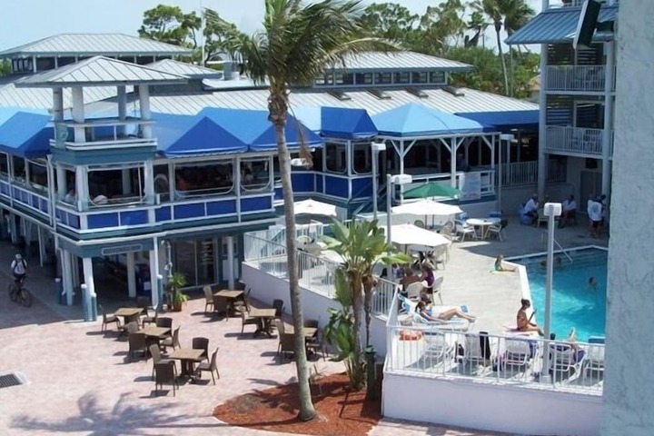 Pirates Cove Resort & Marina