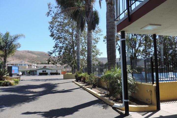 Lotus of Lompoc - a Great Hospitality Inn