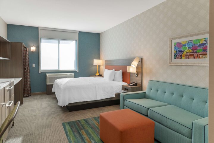 Room 28 of 43