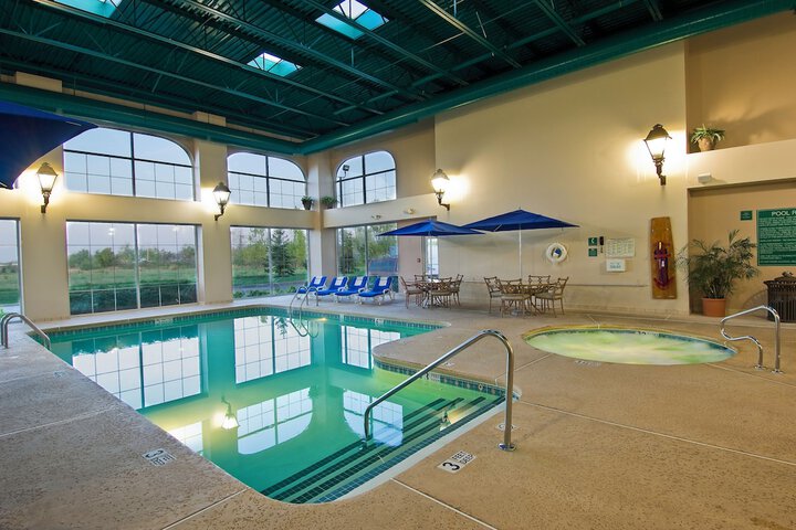 Pool 4 of 44
