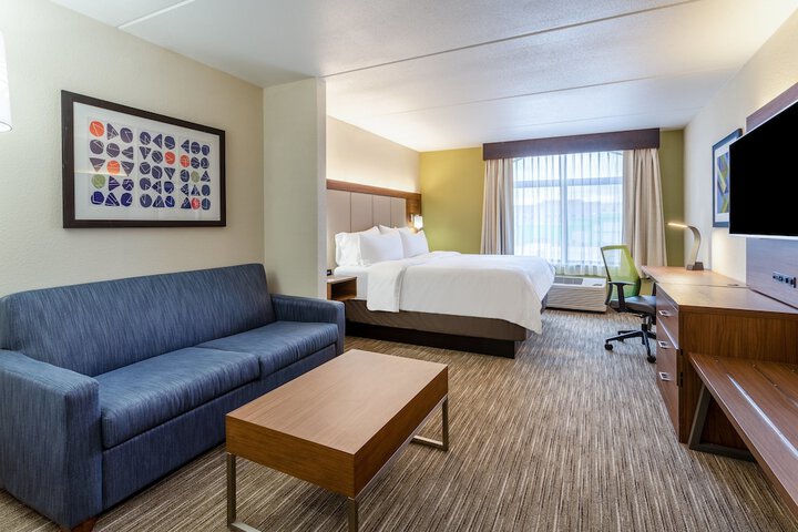 Room 19 of 41