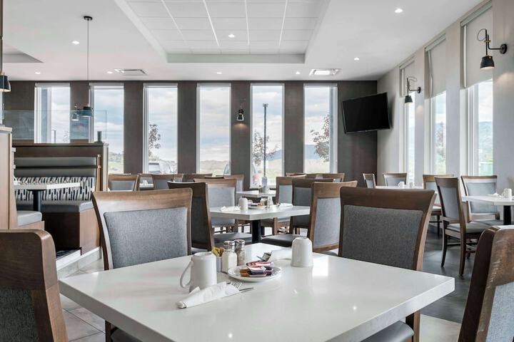 Best Western Premier Route 97 Vernon