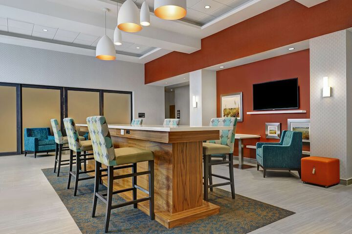 Hampton Inn & Suites by Hilton Belleville