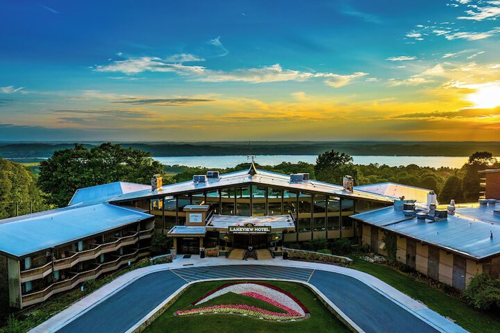 The Lakeview Hotel Shanty Creek Resort