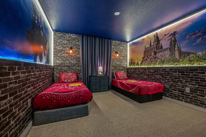 Room 41 of 61