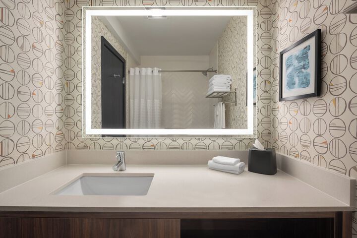 Holiday Inn Ontario by IHG