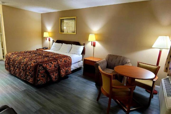 Regency Travel Inn