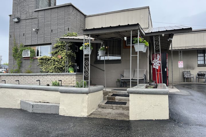 Selkirk Motel