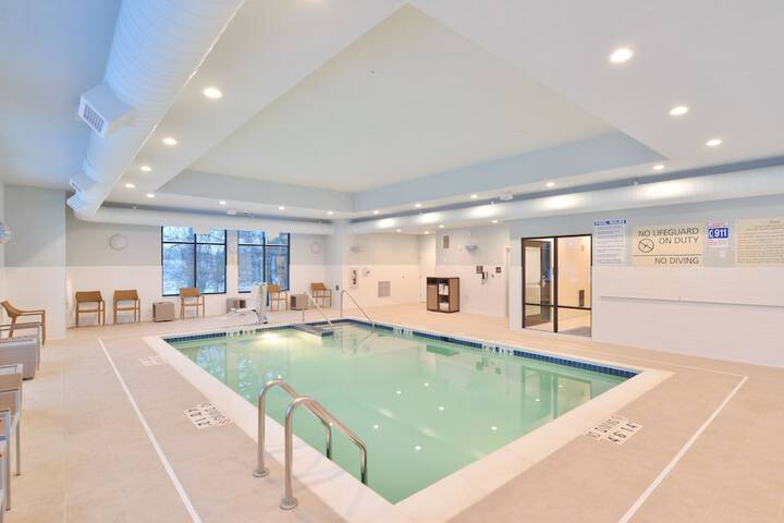 Pool 4 of 55