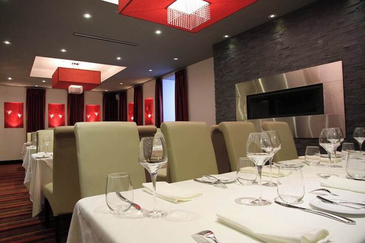 Ballroom/Hall 53 of 65