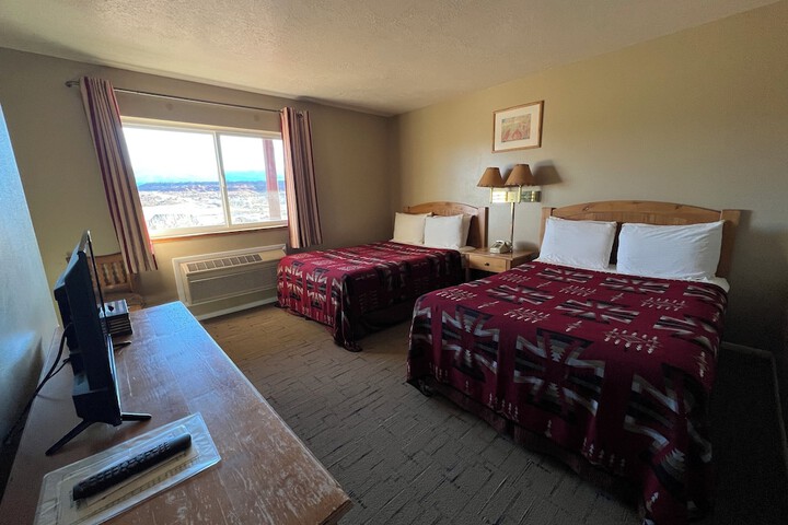 The Rim Rock Inn