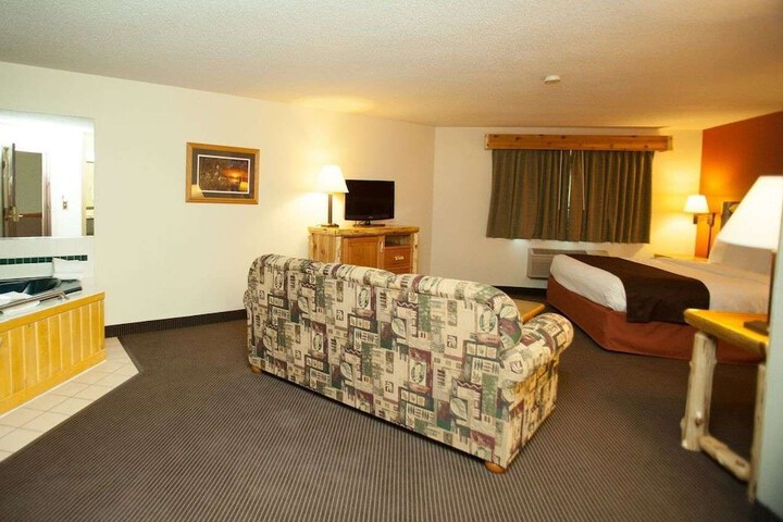 Room 19 of 38