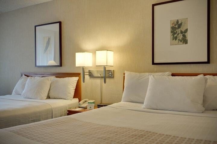Room 12 of 22