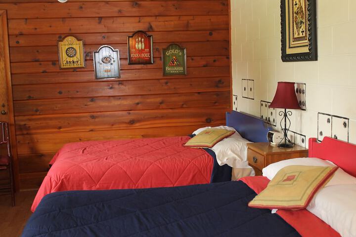 Room 28 of 34