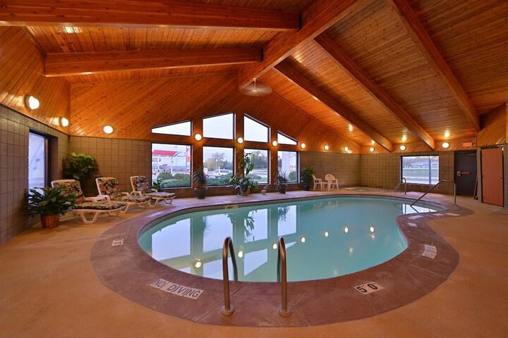 Pool 6 of 41