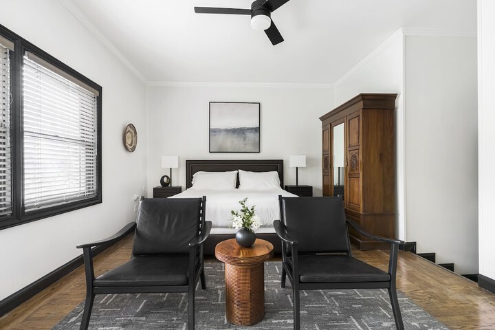 Room 32 of 56