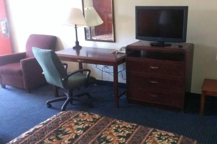 Room 20 of 49