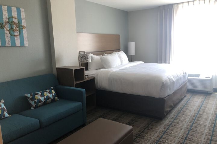 Room 13 of 41