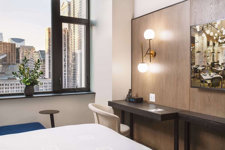 Room 21 of 45