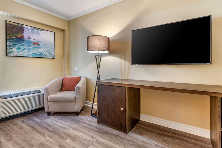 Room 32 of 56