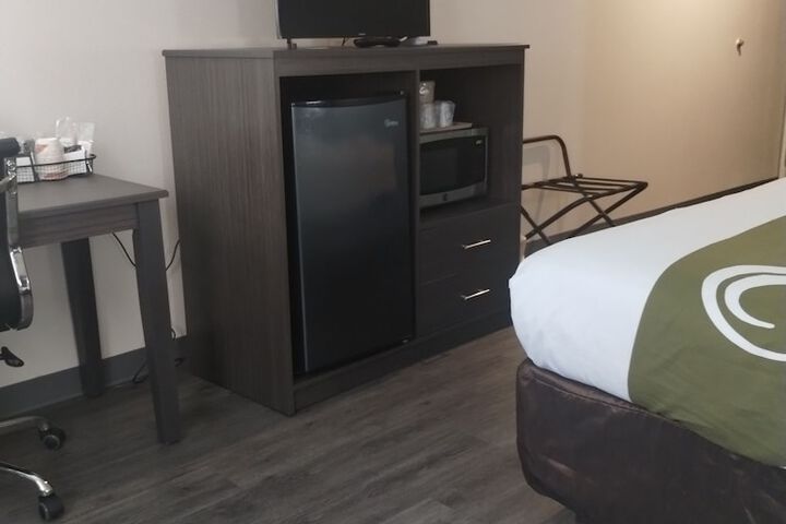 Room 53 of 127