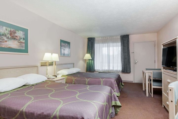 Room 20 of 33