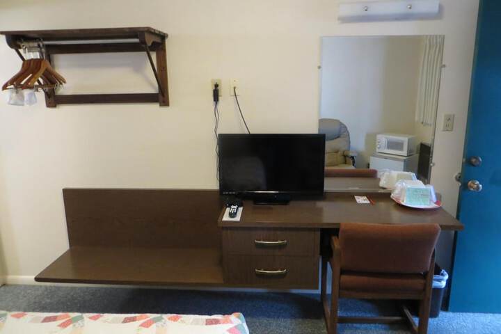 Room 51 of 57
