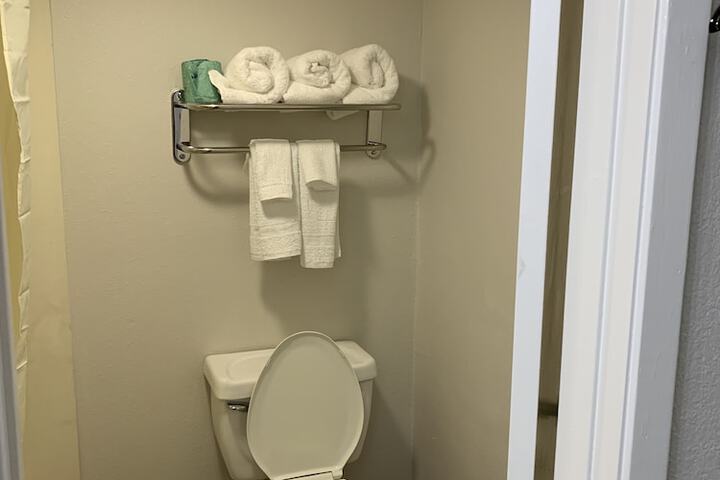 Room 25 of 31