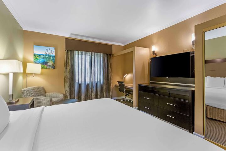 Room 14 of 31