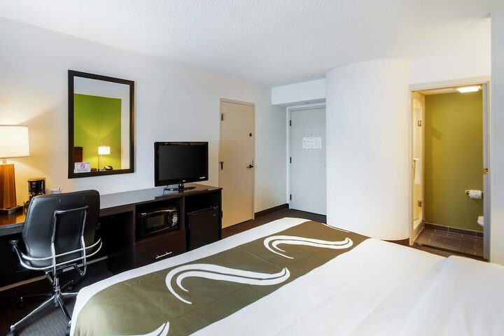 Room 19 of 37