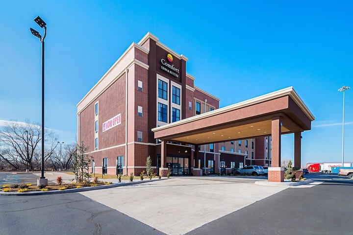 Hotel 2 of 48